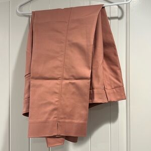 White House Black Market Perfect Form Straight Crop Size 6